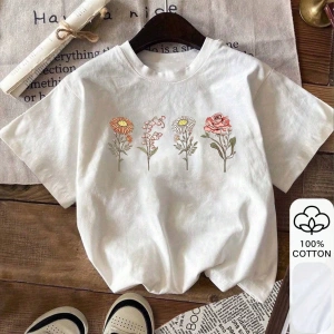 Yazlık Kadın Bol Tişört, Çiçek Desenli, %100 Pamuk, Beyaz Kısa Kollu Grafik Tişört
