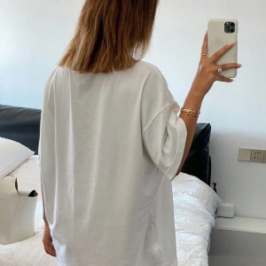 Yazlık Kadın Bol Tişört, STAY SWEET&Çilek Baskılı, %100 Pamuk, Beyaz Kısa Kollu Grafik Tişört