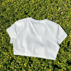 Yıldız Grafikli Yuvarlak Yaka Kısa Kollu Crop