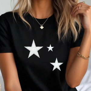 Yıldız Grafikli Yuvarlak Yaka Kısa Kollu Tişört
