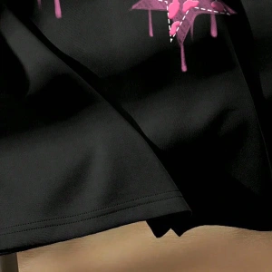 Yıldız Grafikli Yuvarlak Yaka Kısa Kollu Tişört