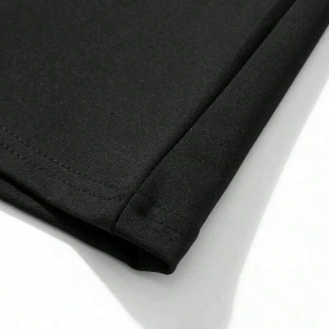 Yıldız Grafikli Yuvarlak Yaka Kısa Kollu Tişört