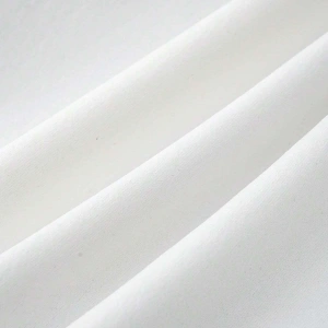 Yıldız Grafikli Yuvarlak Yaka Kısa Kollu Tişört