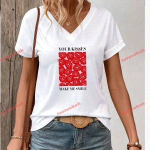 YOUR KİSSES MAKE ME SMİLE