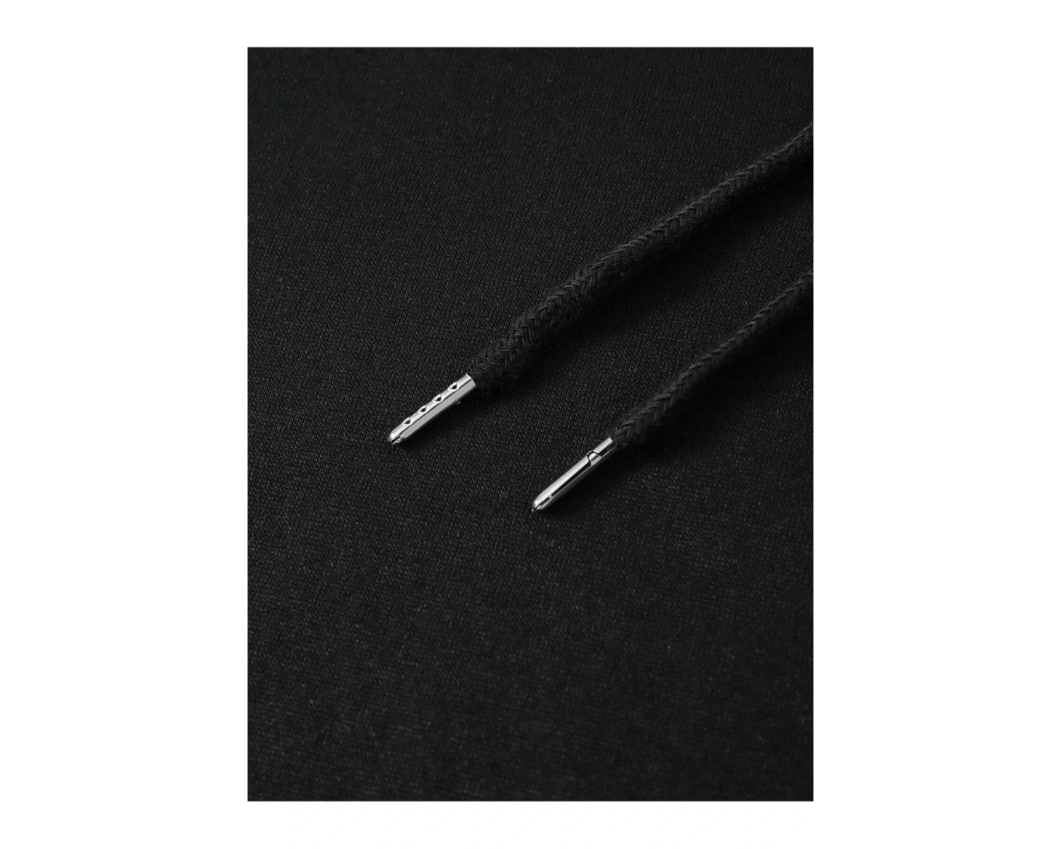 . Essnce Floral & Butterfly Print Kangaroo Pocket Drawstring Hoodie Siyah