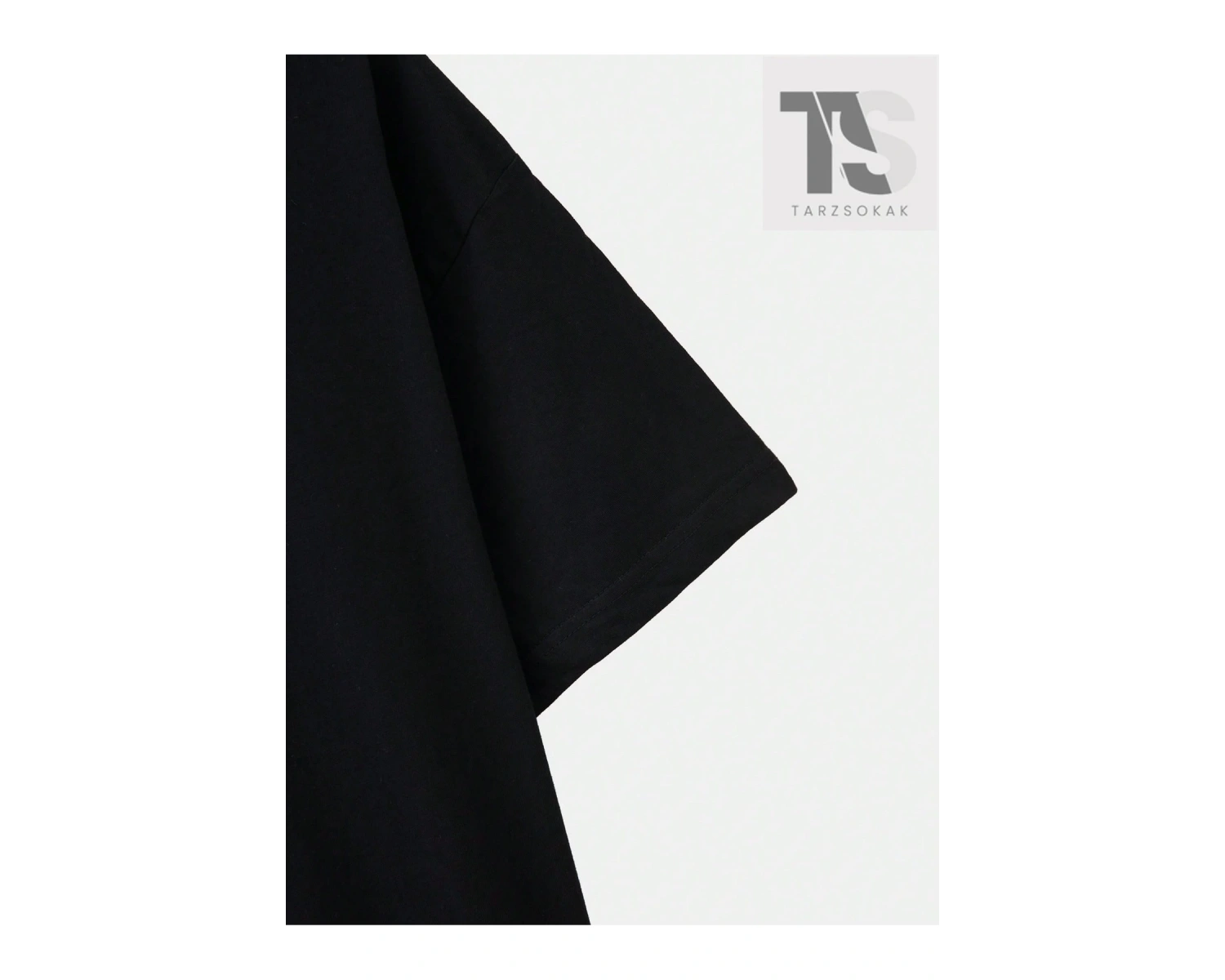 Academia Kedi Grafikli Düşük Omuzlu Tişört