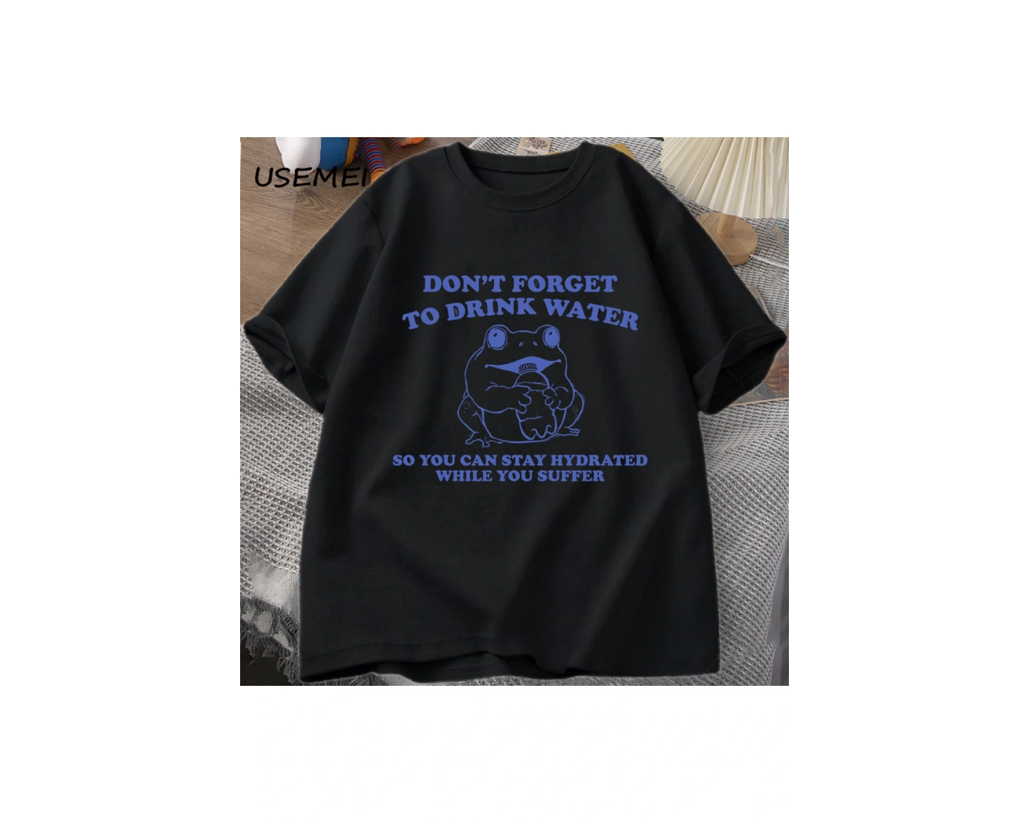 Acı çekerken hidrate kalmak T-Shirt Vintage stil komik kurbağa grafik Tee yaz pamuk kısa koll 2925