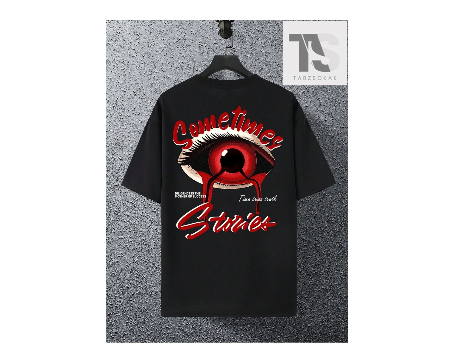 Arkası Göz Desenli Kısa Kollu Erkek Tişört