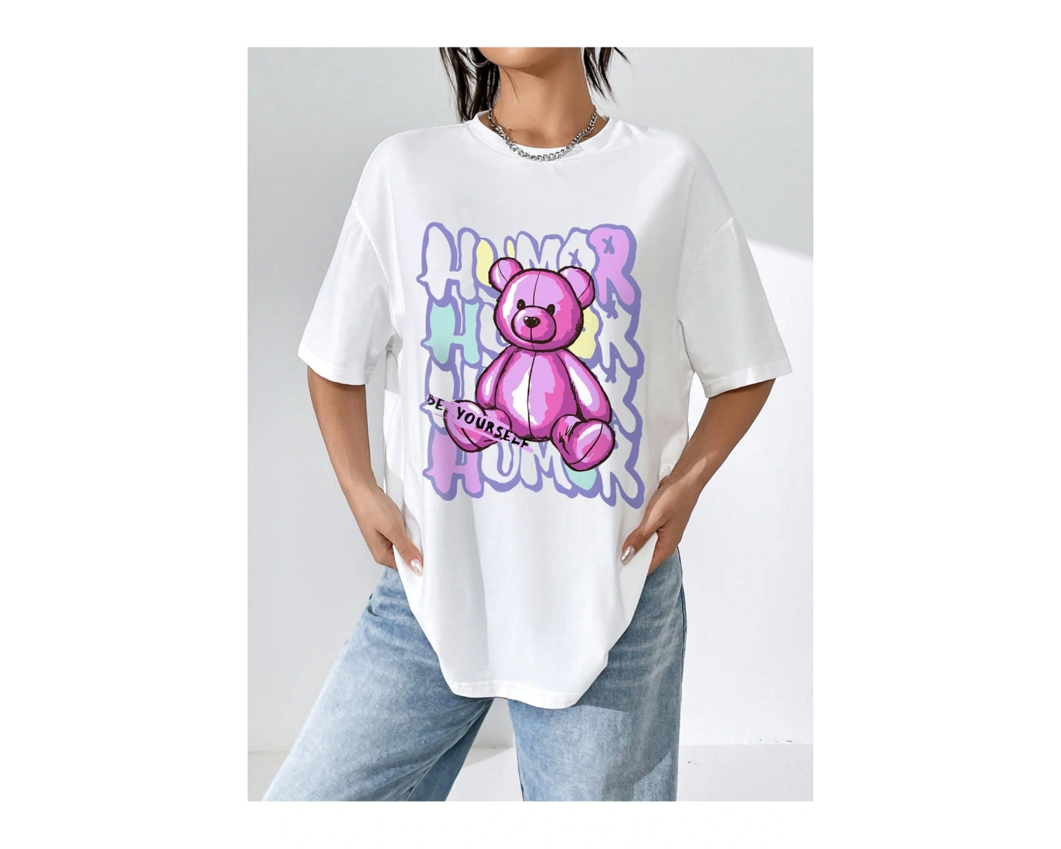 Ayı ve Mektup Baskılı ve Düşük Omuz Tasarımlı Bol Kesim Kadın Tişört