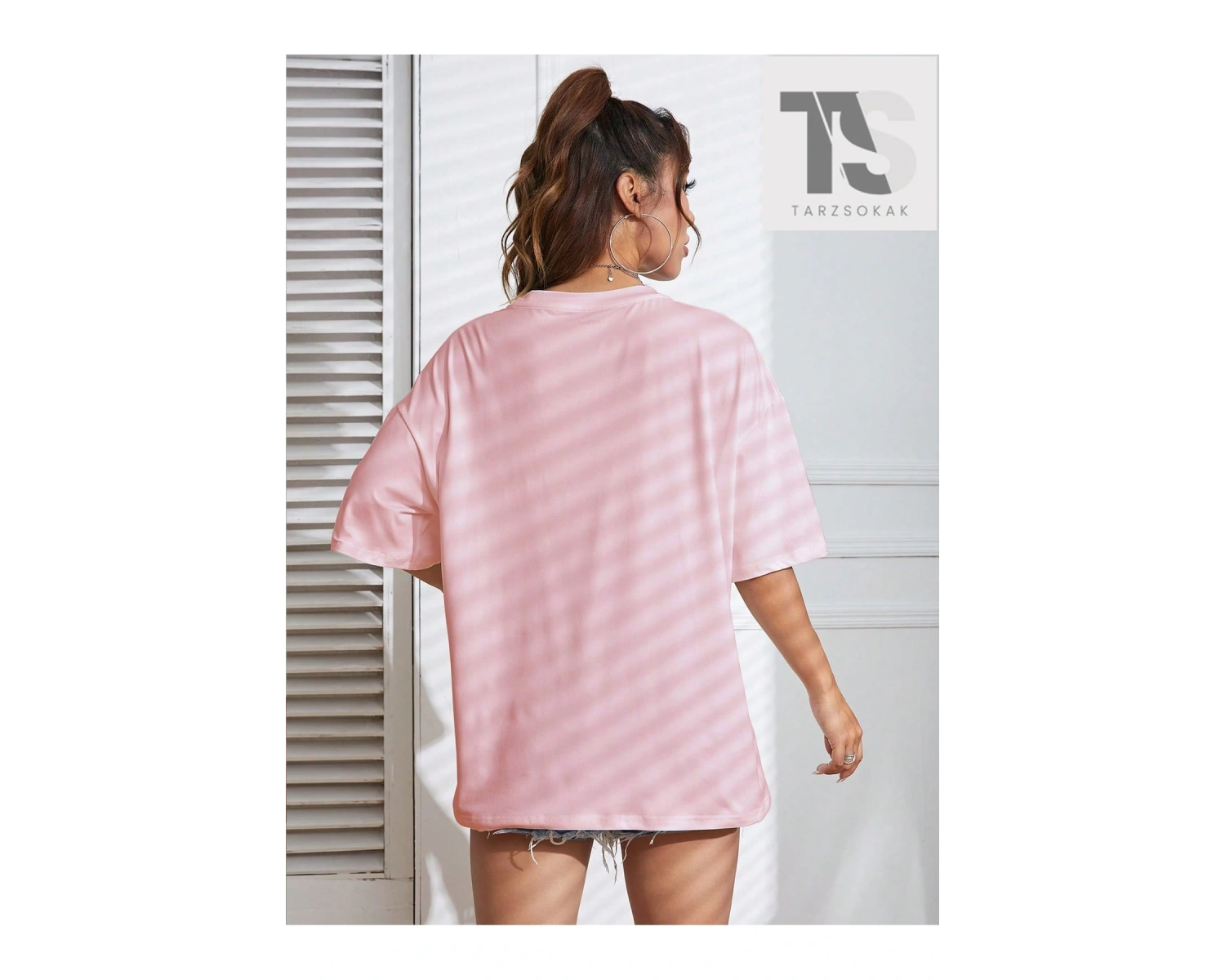 Batman X Harfli ve Kafatası Grafikli Tişört