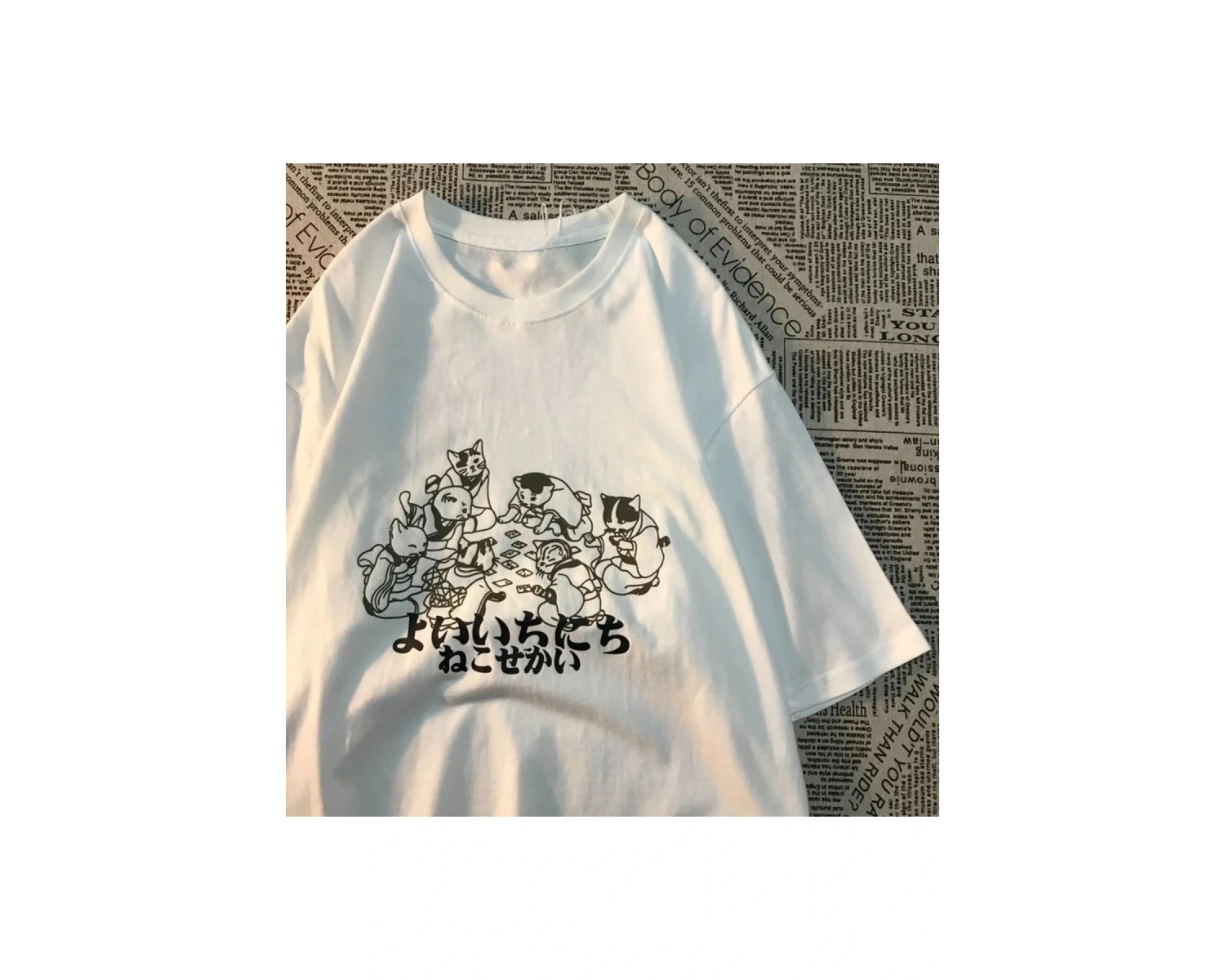 Beyaz Bana Her Koşulların Altında Bir Sigara Vermeyin Tshirt Komik Sözler Alıntı T