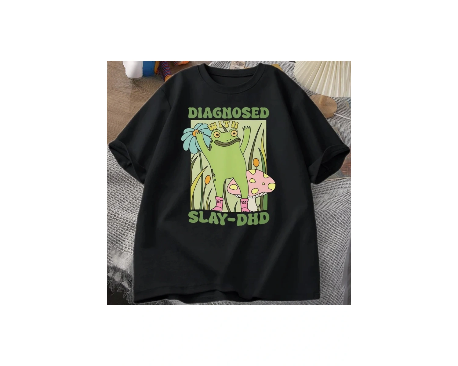 Beyaz Bir Bomba Var Komik Kedi Dank Meme Tee Kedi Lover Unhinged Çirkin