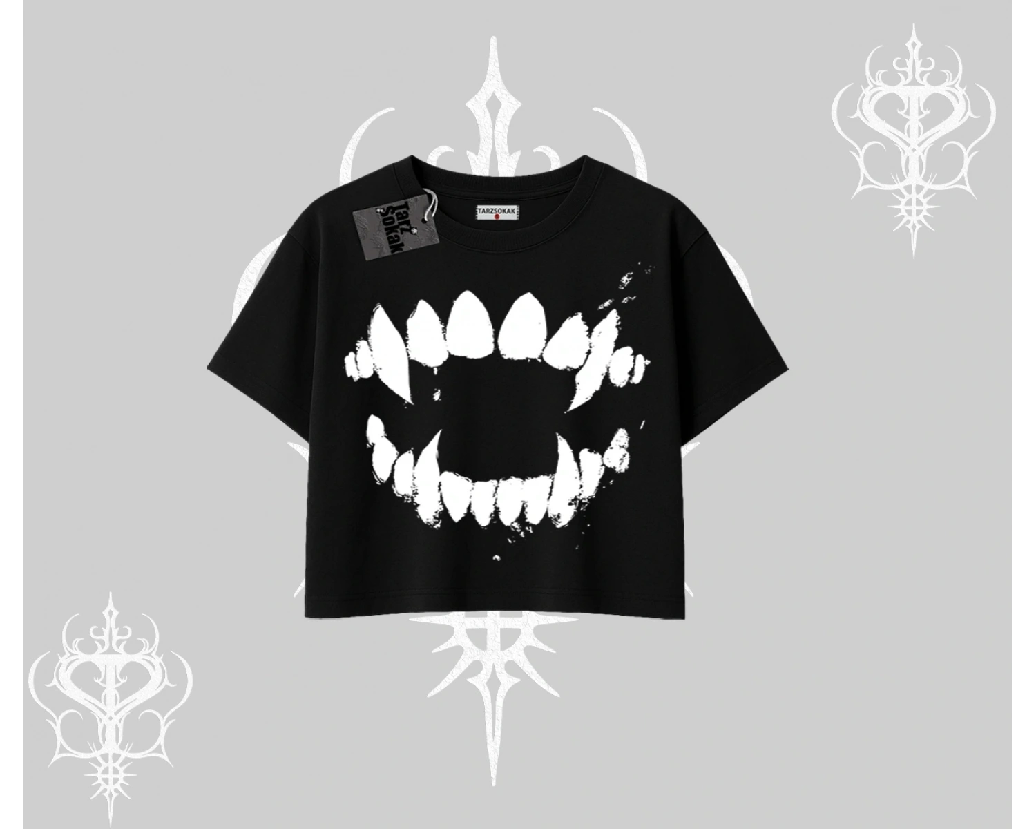 Beyaz Crop Tişört Vampir Dış