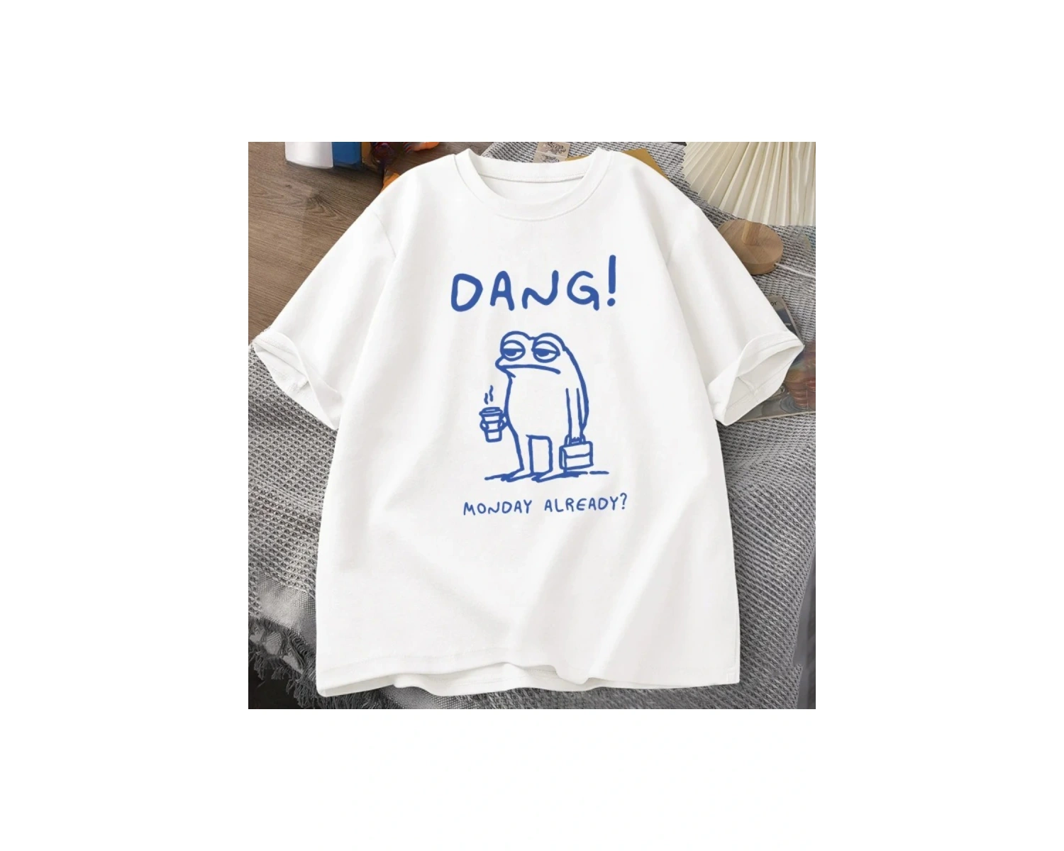 Beyaz Dang Pazartesi Zaten Eğlenceli Eğlenceli Kurbağa Baskı kısa kol