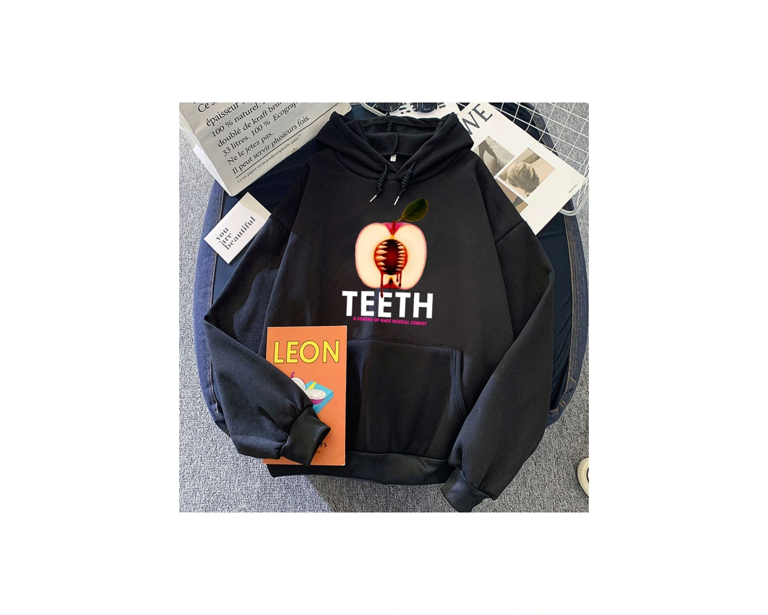 Beyaz Diş Müzikal Komedi Apple Grafik Moletom