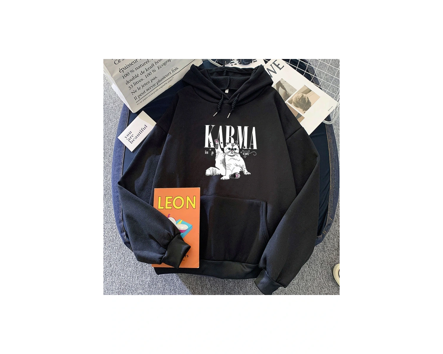 Beyaz Eras Turu Karma Bir Kedi Büyük Boy Moda AnimeY