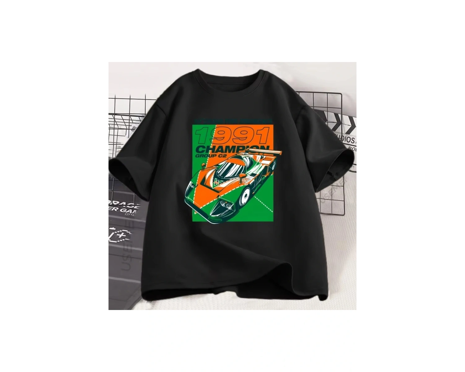 Beyaz Japon Tarzı 787B Yıldönümü Retro baskılı Yuvarlak Boyun