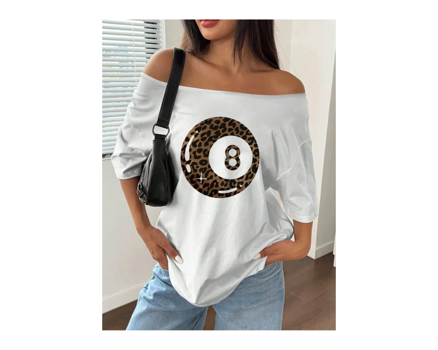 Beyaz Kadın Düşük Omuz Kayık Yaka Baskılı