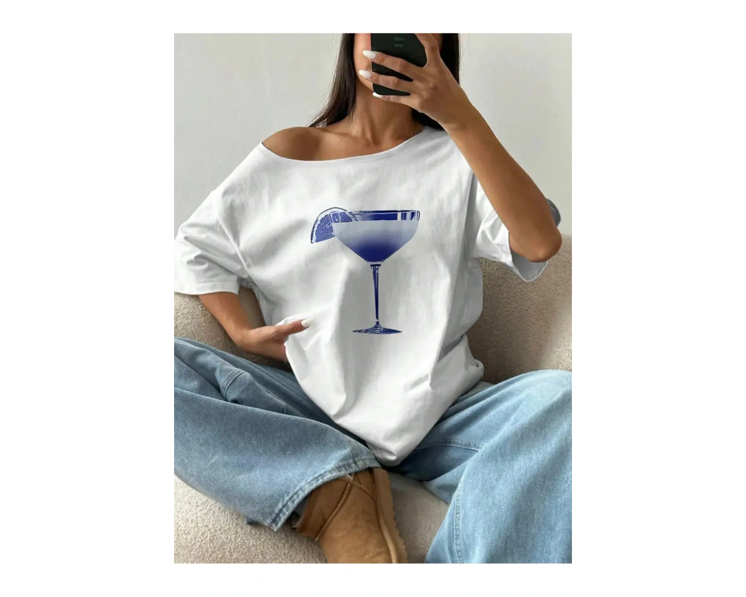 Beyaz Kadın Düşük Omuz Kayık Yaka Baskılı