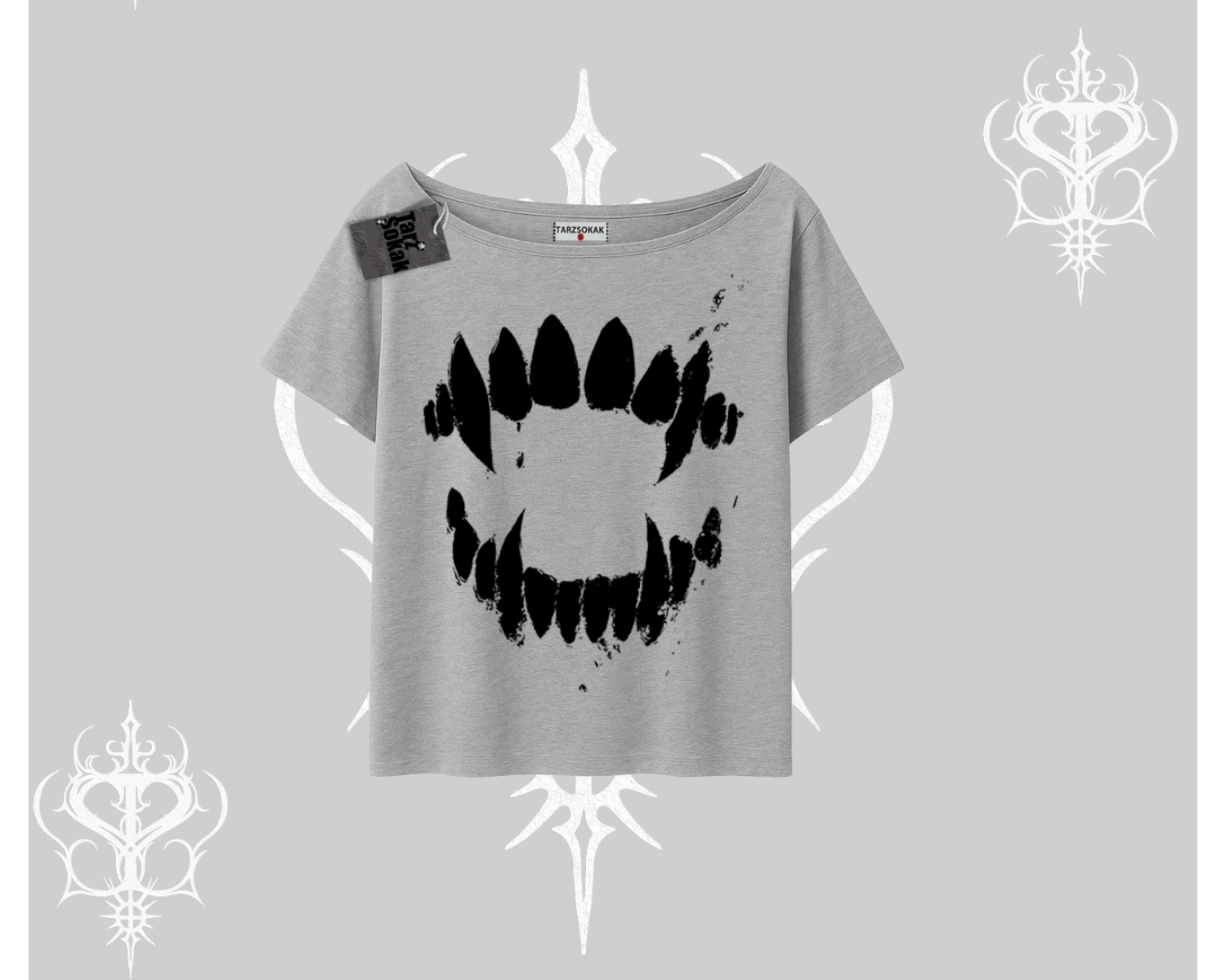 Beyaz Kayık yaka Tişört Vampir Dış