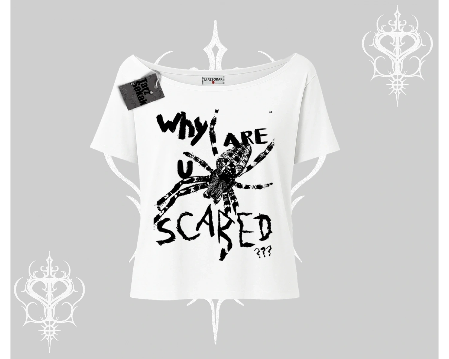 Beyaz Kayık yaka Tişört Why are u Scared