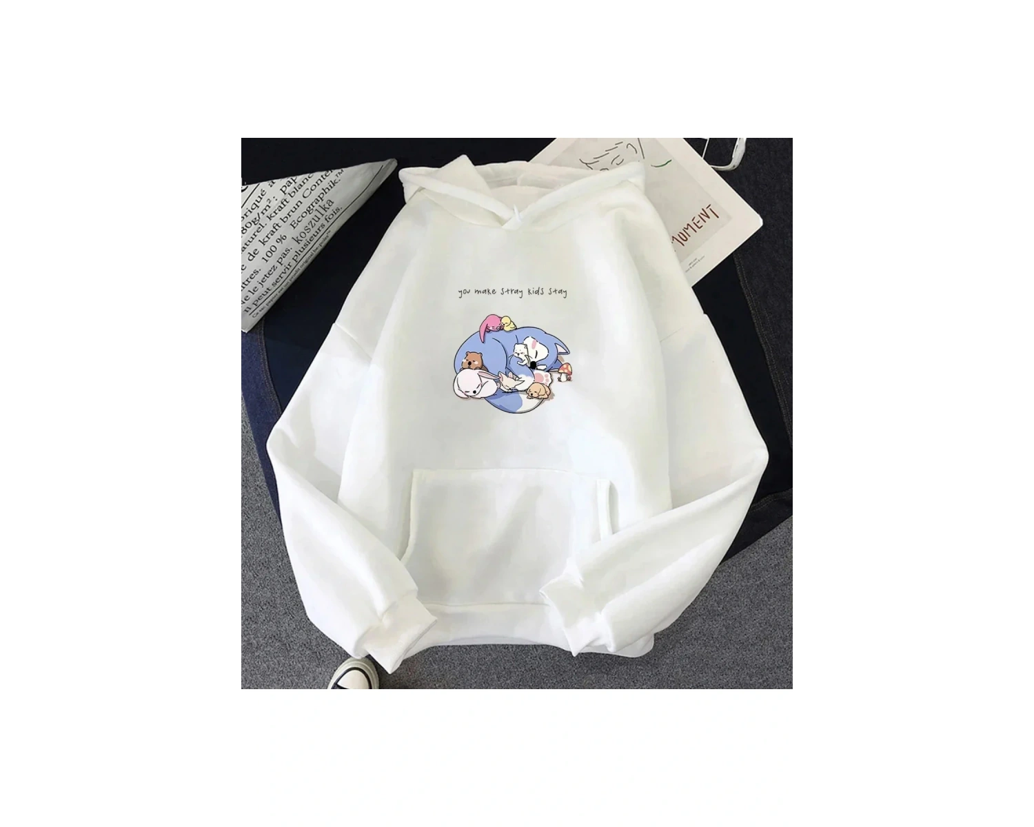 Beyaz Kpop Kaçak Çocuklar Grafik Baskı Sevimli