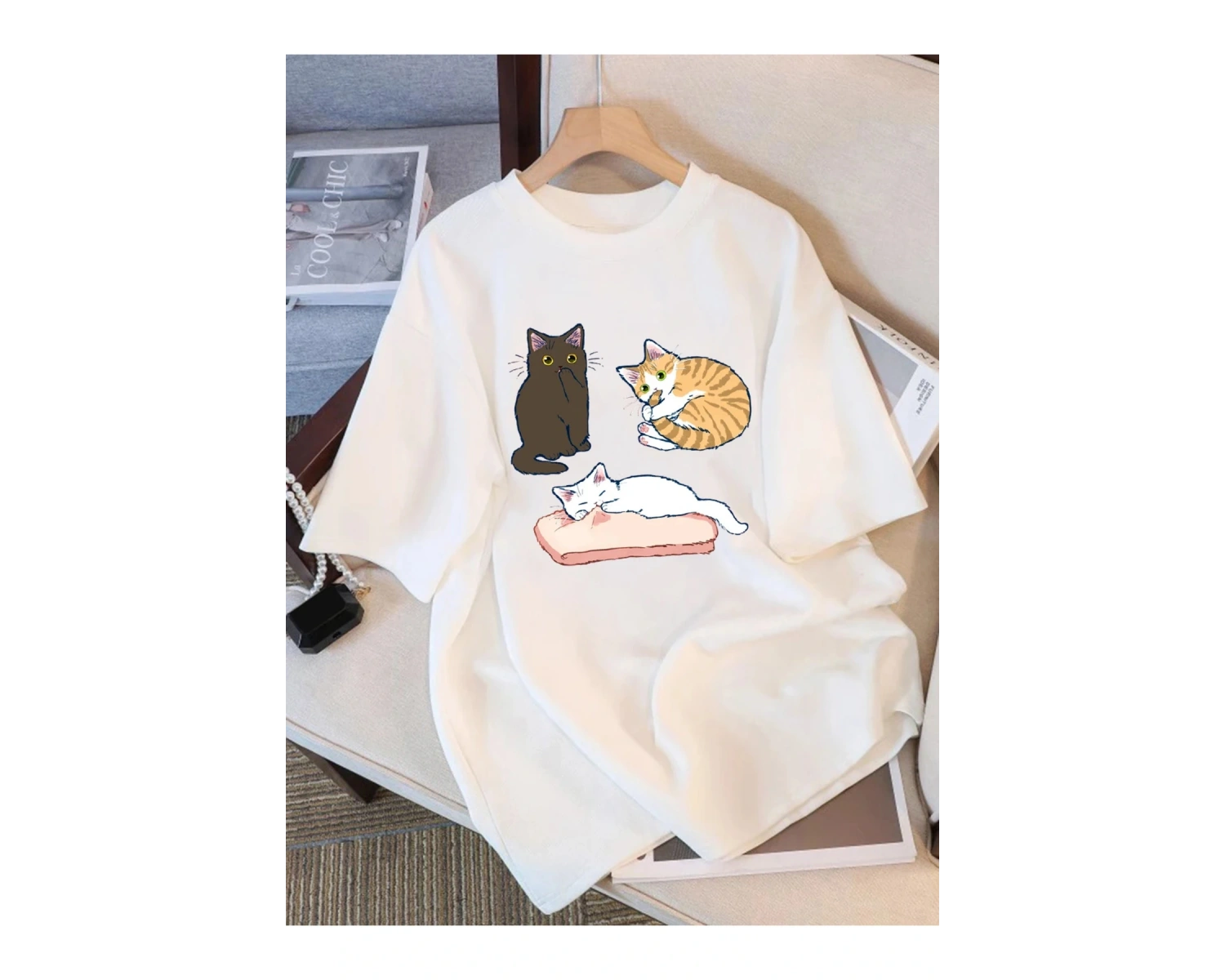 Beyaz Oynak Üç Renkli Yavru Kedi Baskı Gevşek Bisiklet Yaka Üst S