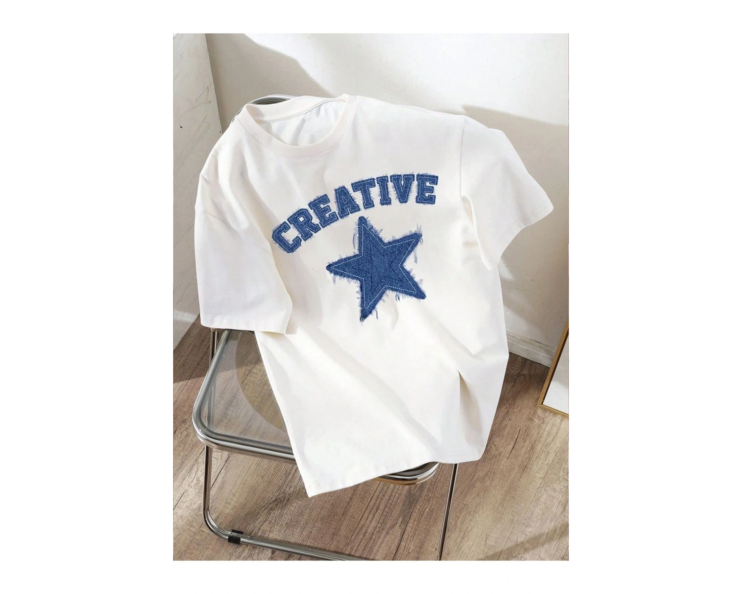 BEYAZ T SHIRT YILDIZ DESENLİ