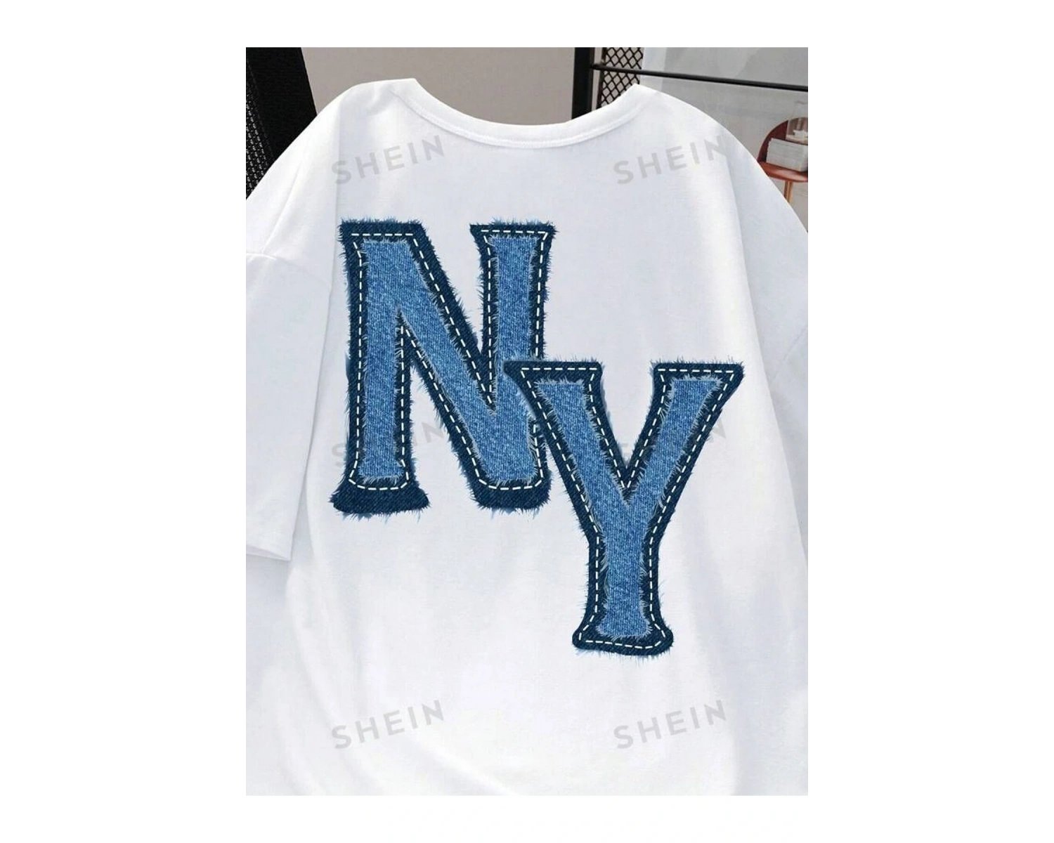 BEYAZ T SHIRT YILDIZ DESENLİ