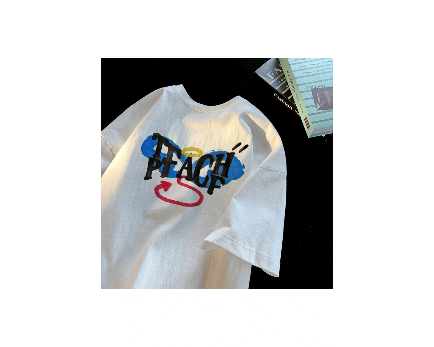 Beyaz Yaz Trendi Yaz Üst Hong Kong Faionable Grafik Tees Unisex Ca