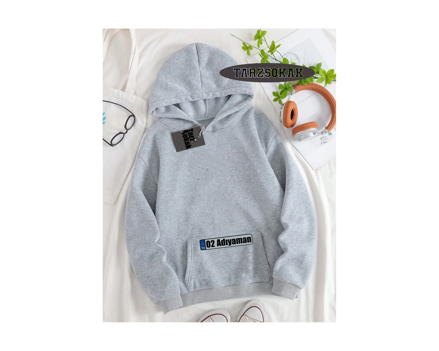 Biskilet Yaka Sweatshirt Beyaz 02 adıyaman Özel Tasarım Plaka Detaylı