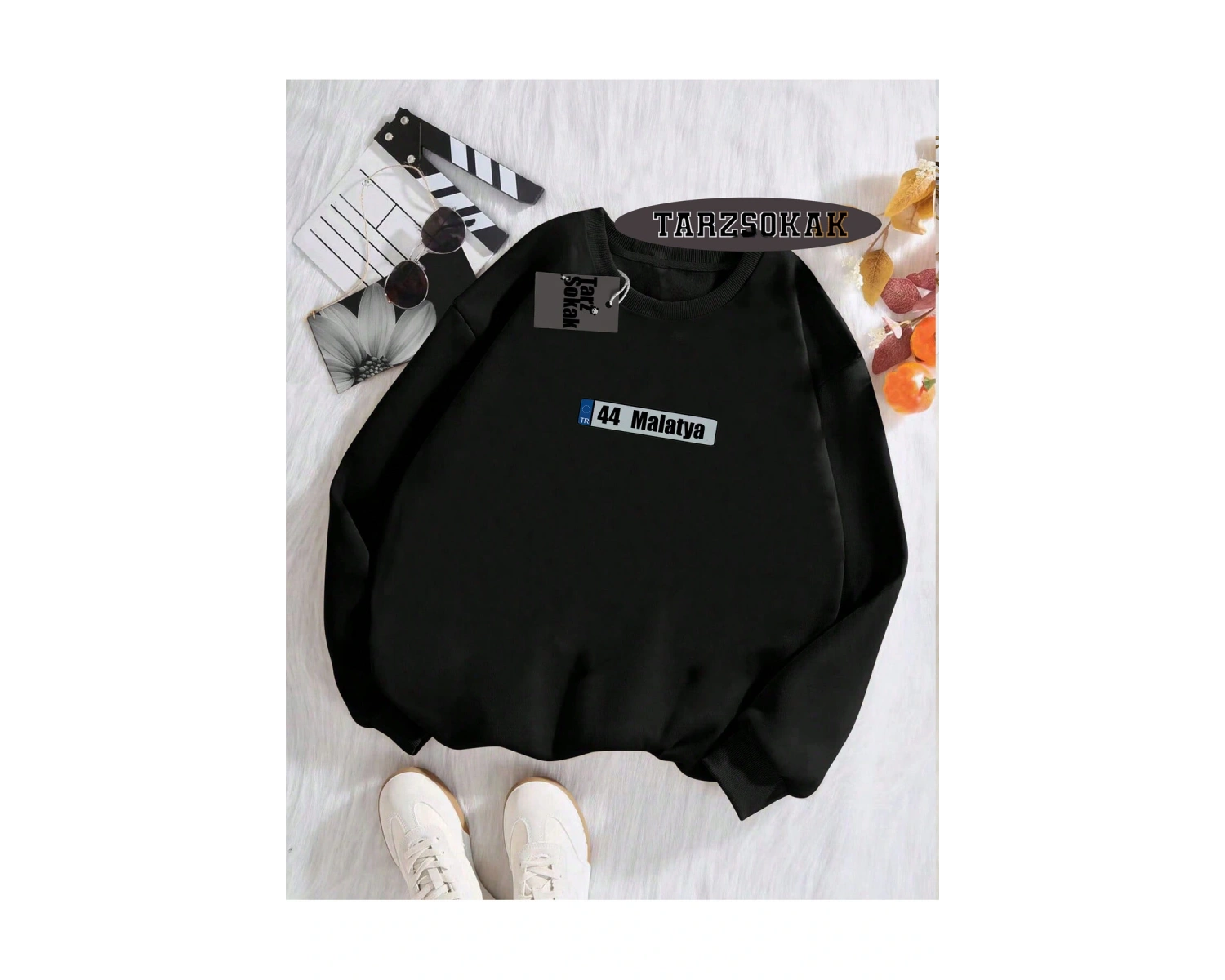 Biskilet Yaka Sweatshirt Beyaz 44 Malatya Özel Tasarım Plaka Detaylı