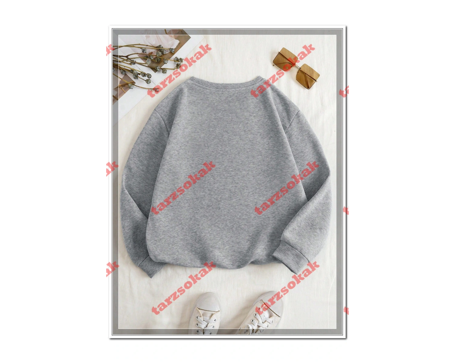 Biskilet Yaka Sweatshirt Beyaz 81 Düzce Özel Tasarım Plaka Detaylı