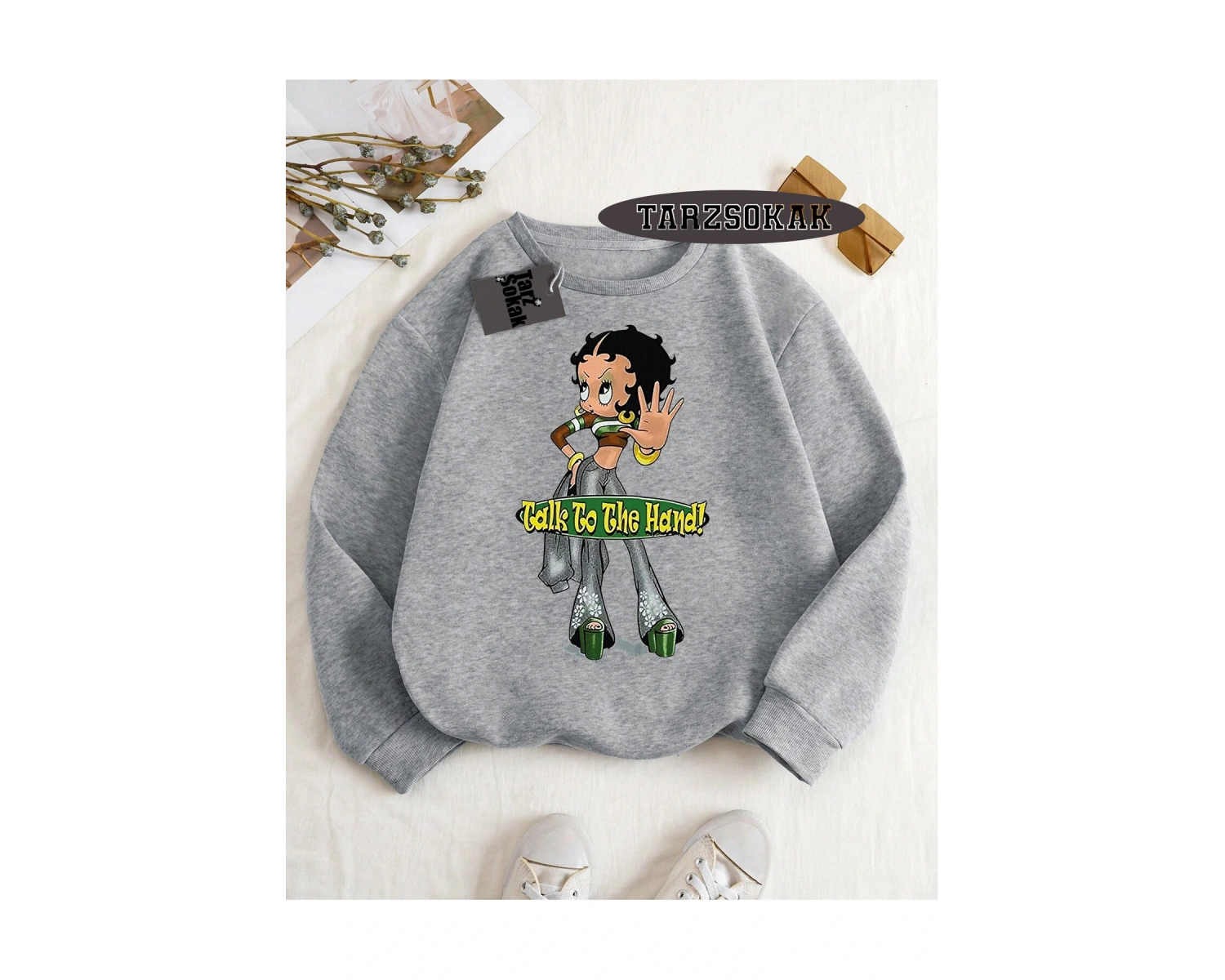 Biskilet Yaka Sweatshirt Beyaz Betty Boop Özel Tasarım