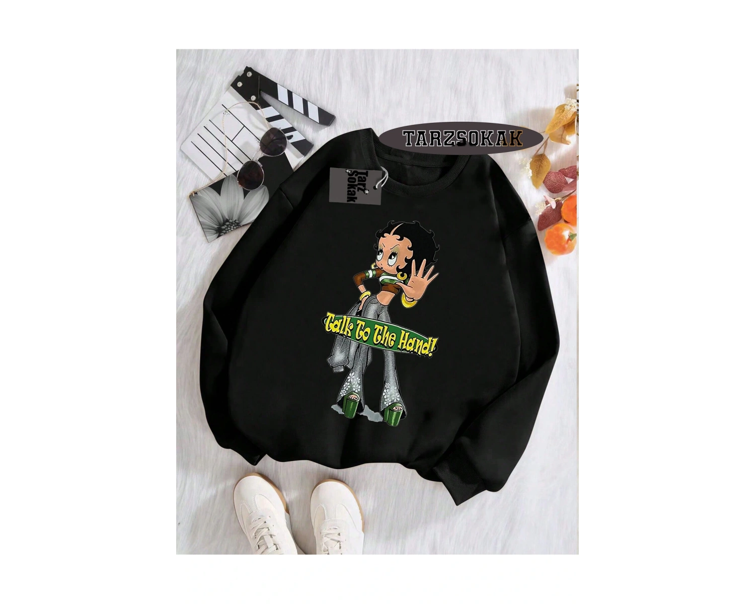 Biskilet Yaka Sweatshirt Beyaz Betty Boop Özel Tasarım