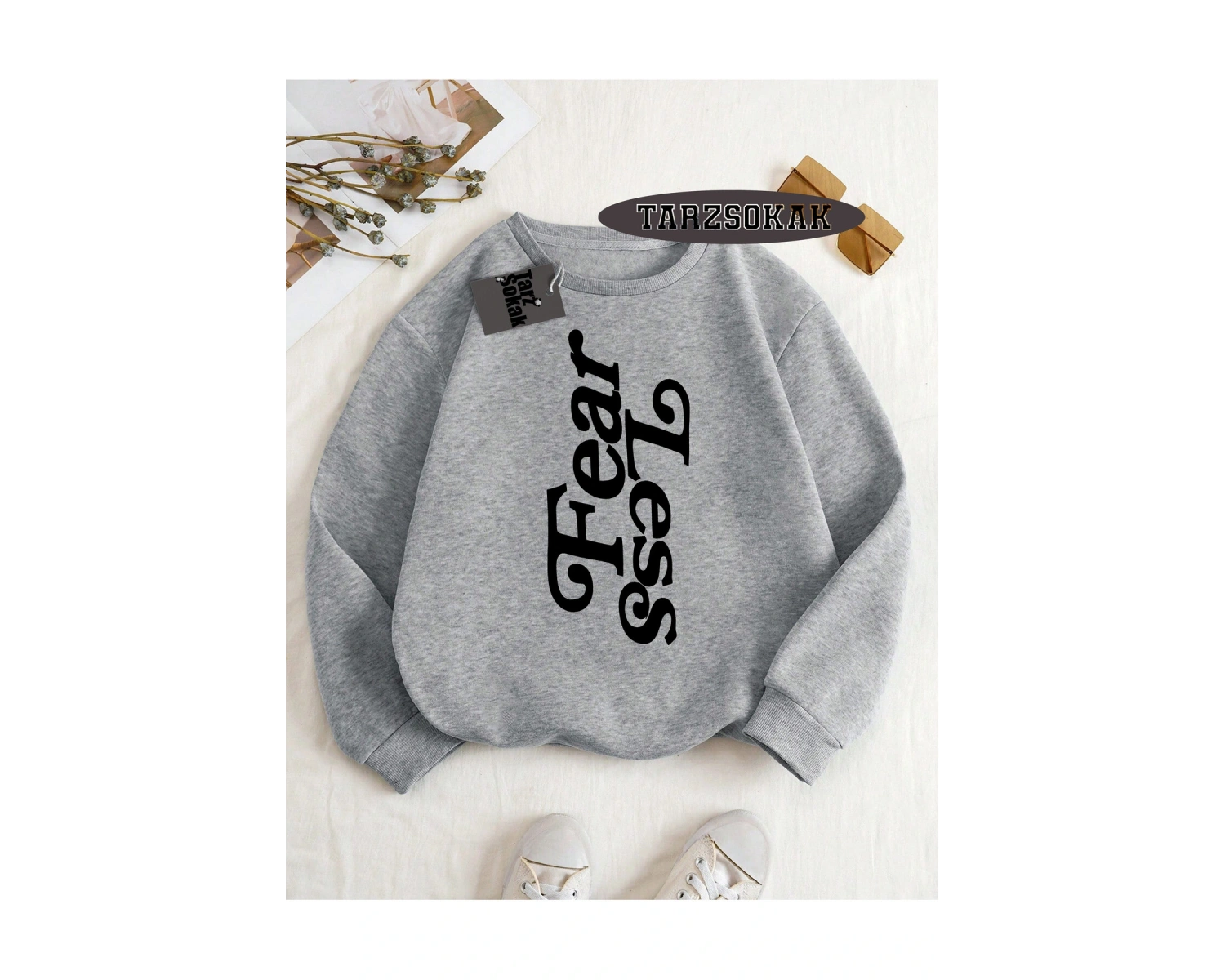 Biskilet Yaka Sweatshirt Beyaz Fear Less Özel Tasarım