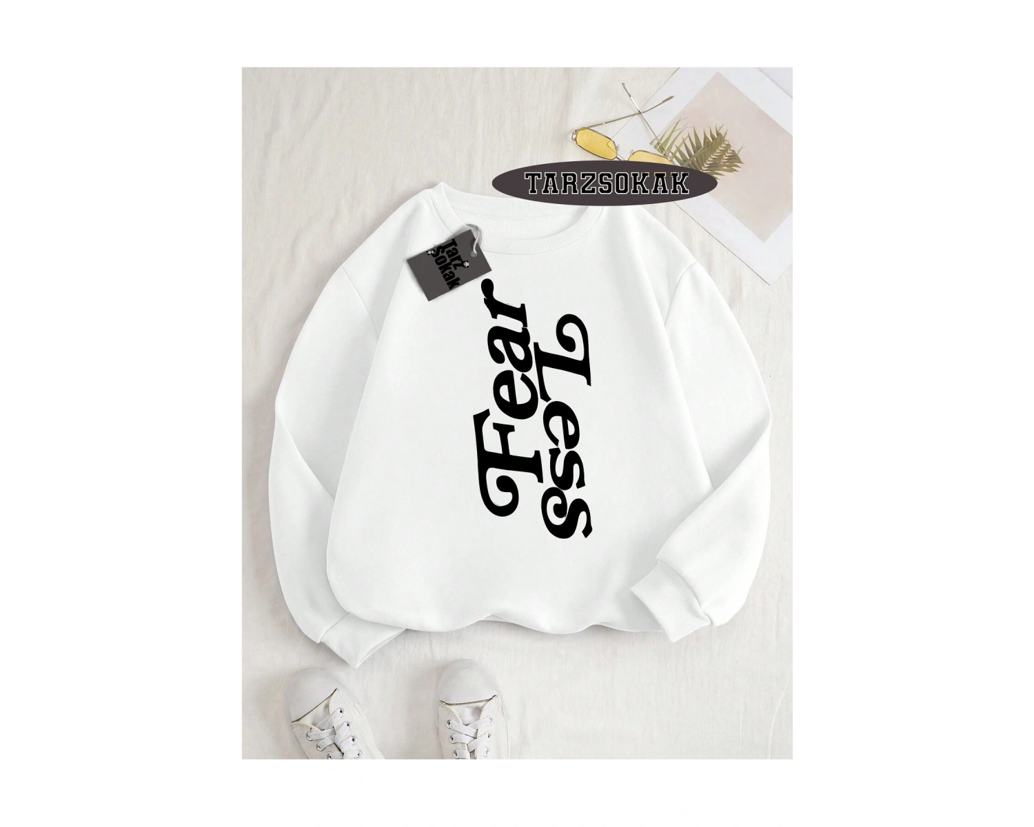 Biskilet Yaka Sweatshirt Beyaz Fear Less Özel Tasarım
