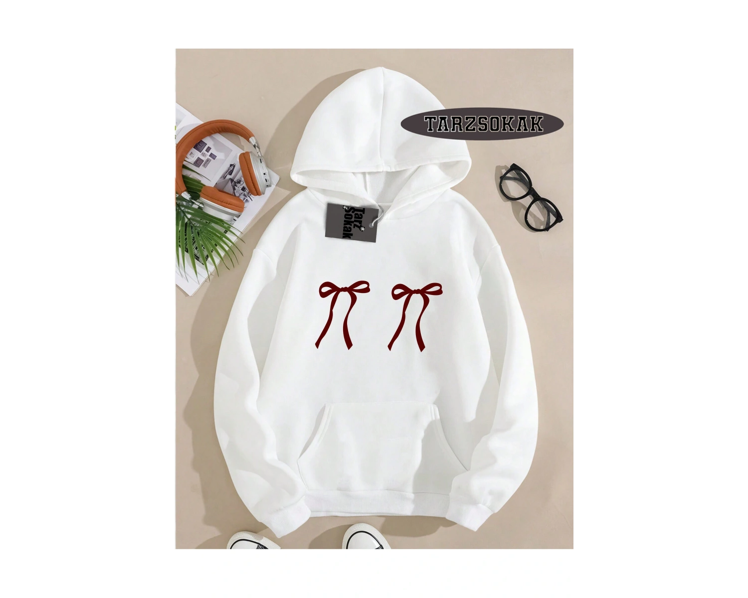 Biskilet Yaka Sweatshirt Beyaz Kurdela Özel Tasarım