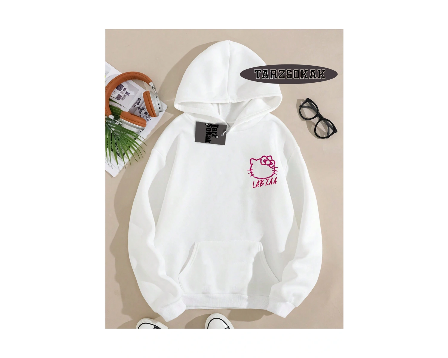 Biskilet Yaka Sweatshirt Beyaz LABZA HELLO KİTTY Özel Tasarım