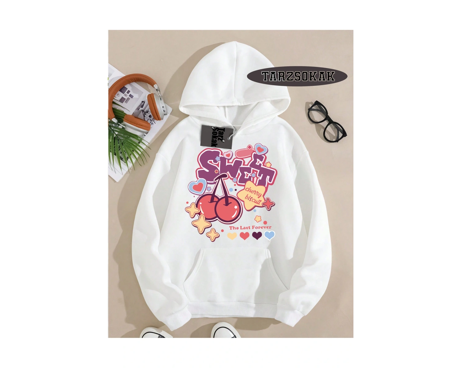 Biskilet Yaka Sweatshirt Beyaz Melodies Kiraz Özel Tasarım