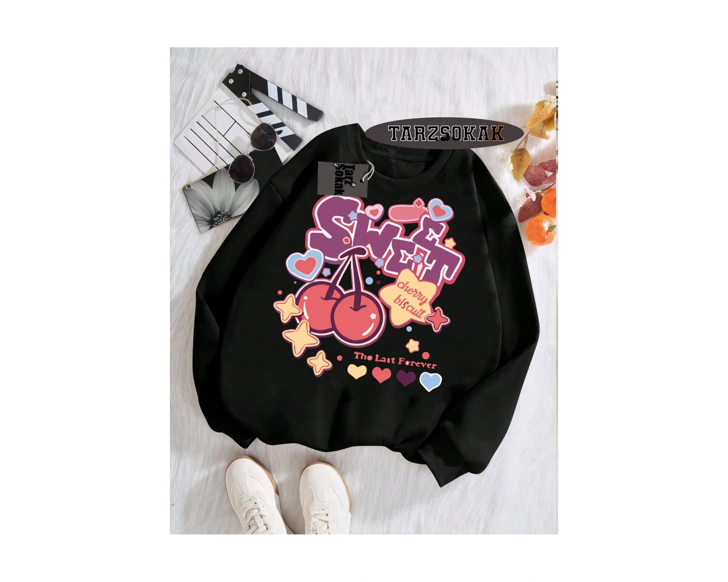 Biskilet Yaka Sweatshirt Beyaz Melodies Kiraz Özel Tasarım