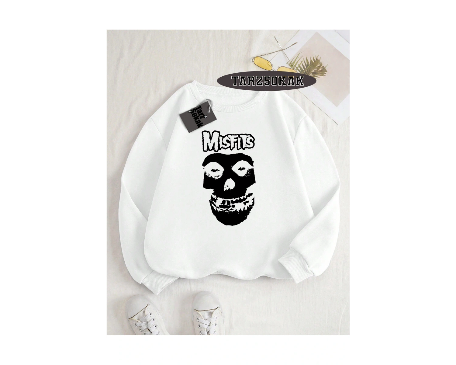 Biskilet Yaka Sweatshirt Beyaz Misfits Punk Özel Tasarım