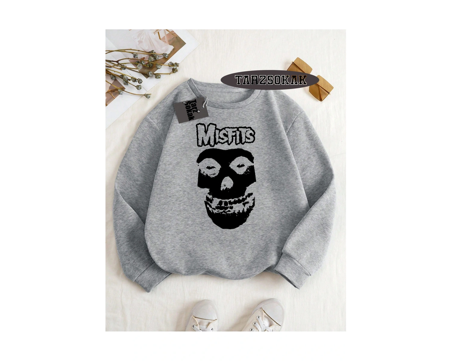 Biskilet Yaka Sweatshirt Beyaz Misfits Punk Özel Tasarım