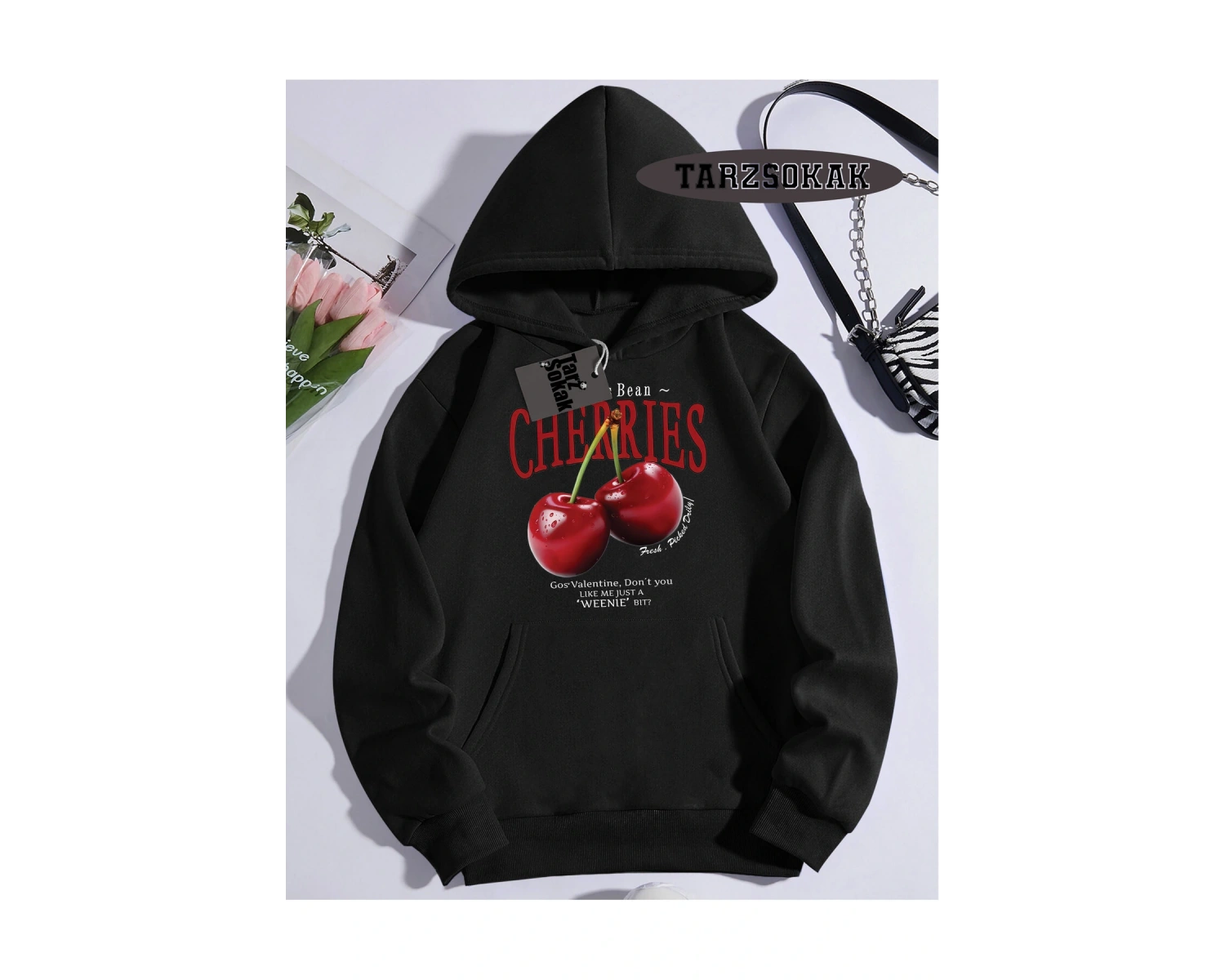 Biskilet Yaka Sweatshirt Beyaz Red Cherries Özel Tasarım