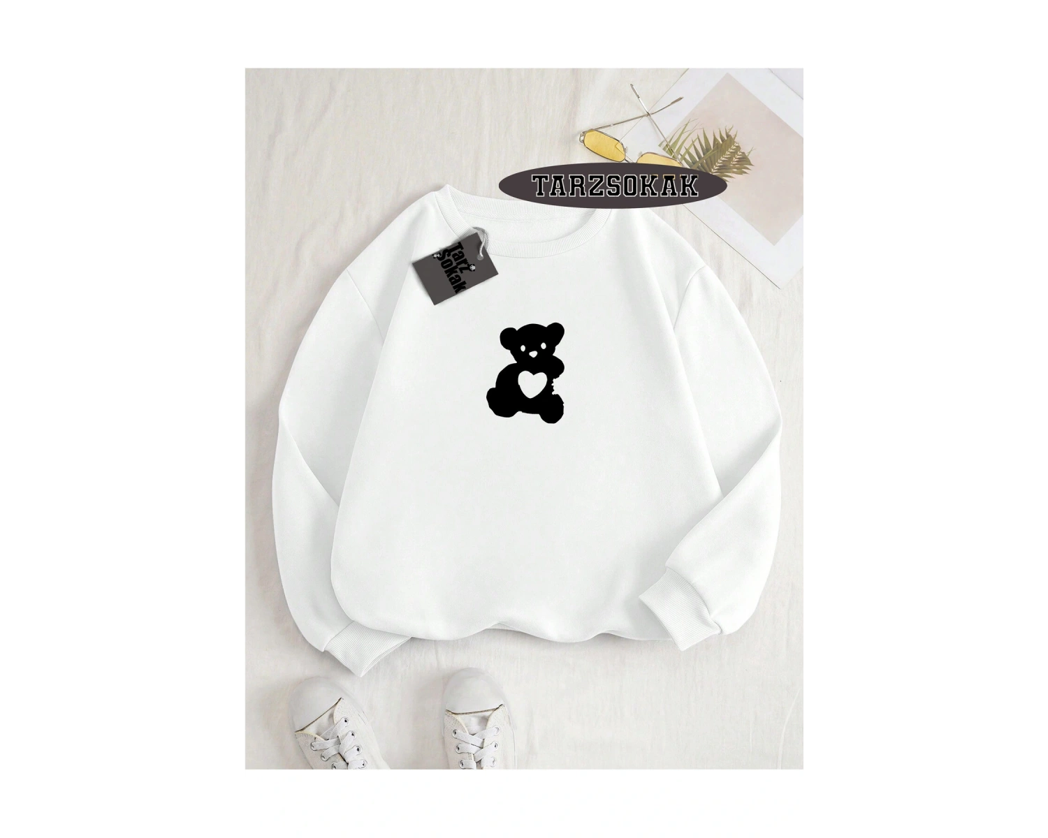 Biskilet Yaka Sweatshirt Beyaz TATLI AYI Özel Tasarım