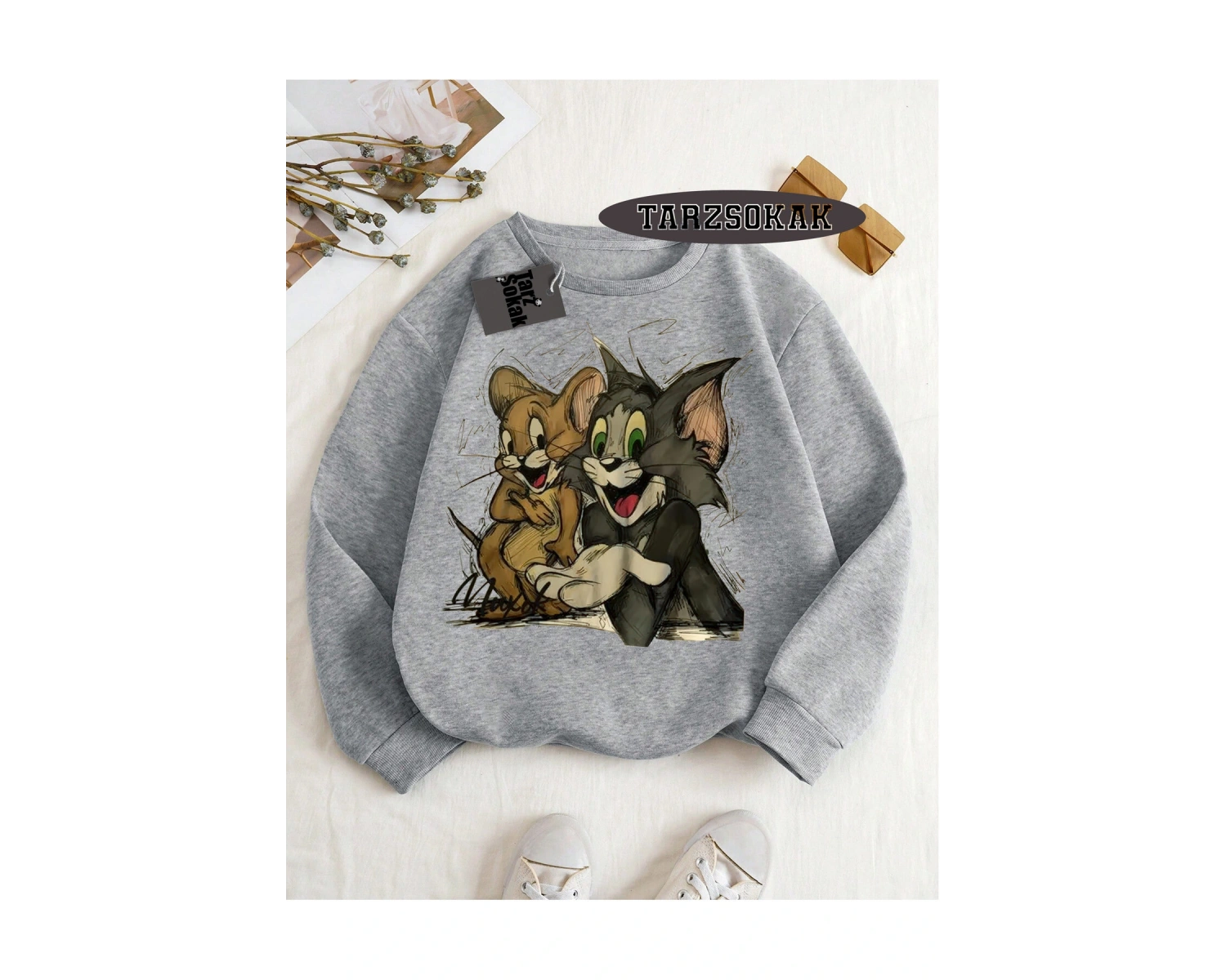 Biskilet Yaka Sweatshirt Beyaz Tom And Jerry Cartoons Özel Tasarım