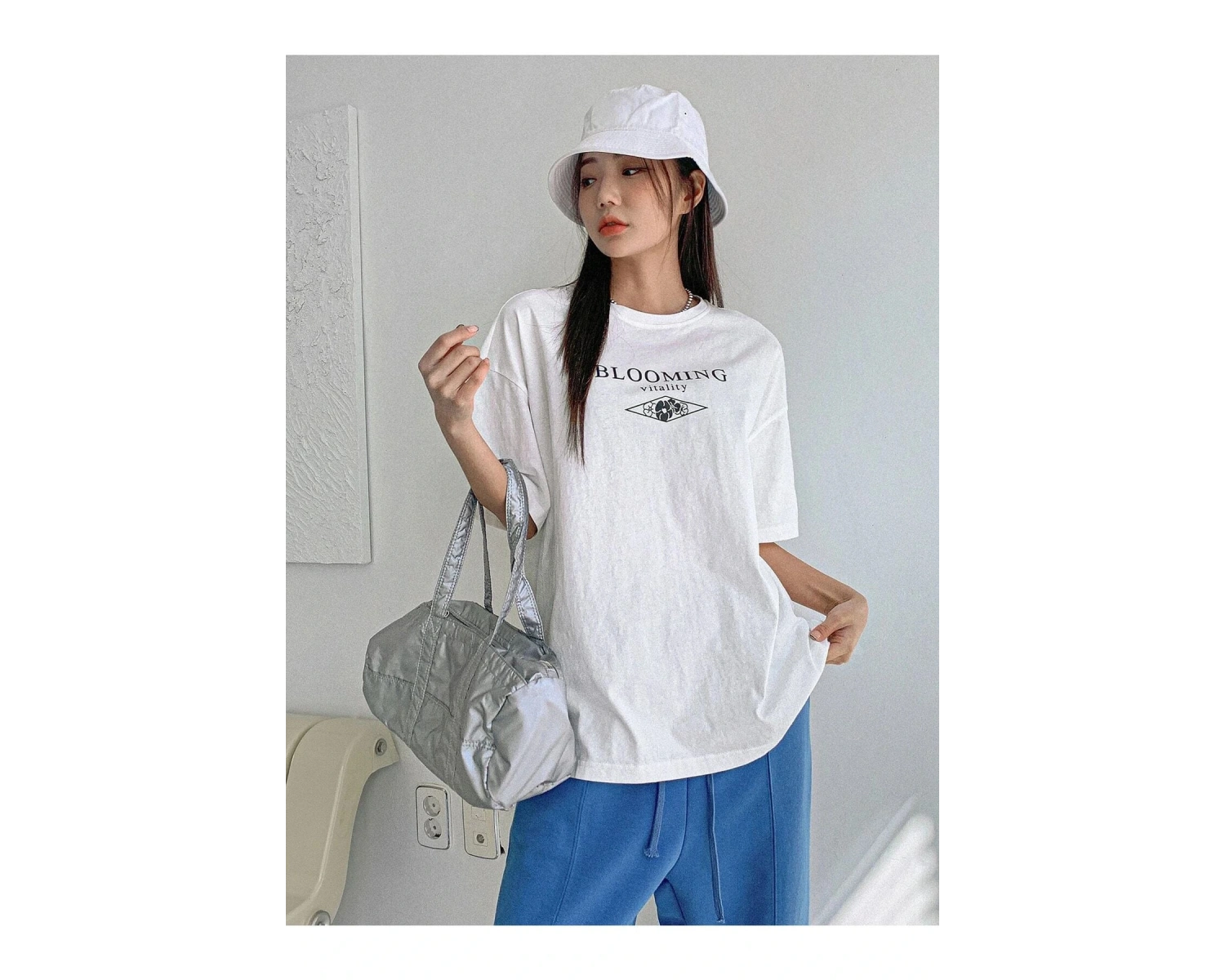 Blooming Vitality Baskılı Beyaz Oversize Tişört