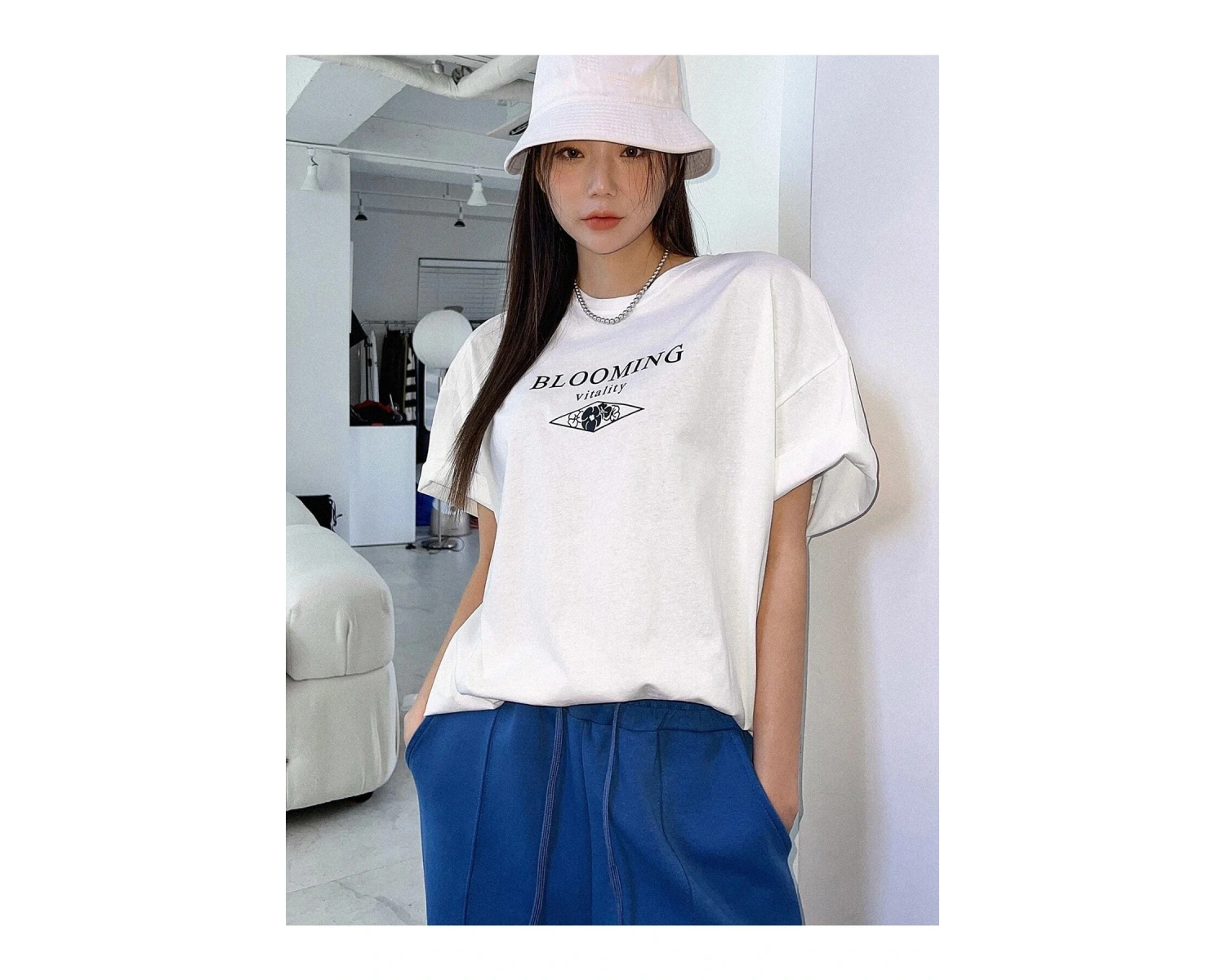 Blooming Vitality Baskılı Beyaz Oversize Tişört