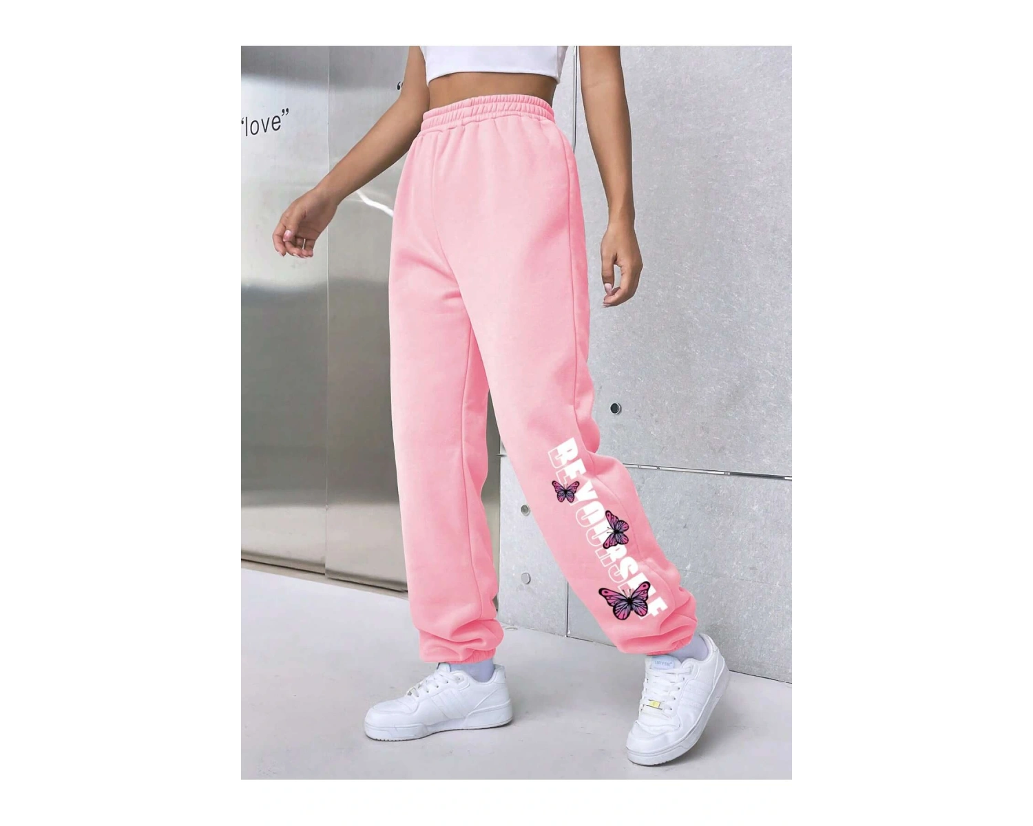 Butterfly & Letter Graphic 4 Mevsim Eşofman