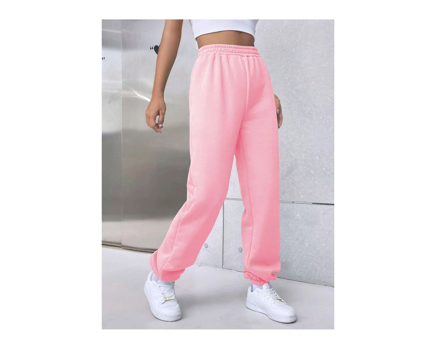 Butterfly & Letter Graphic 4 Mevsim Eşofman